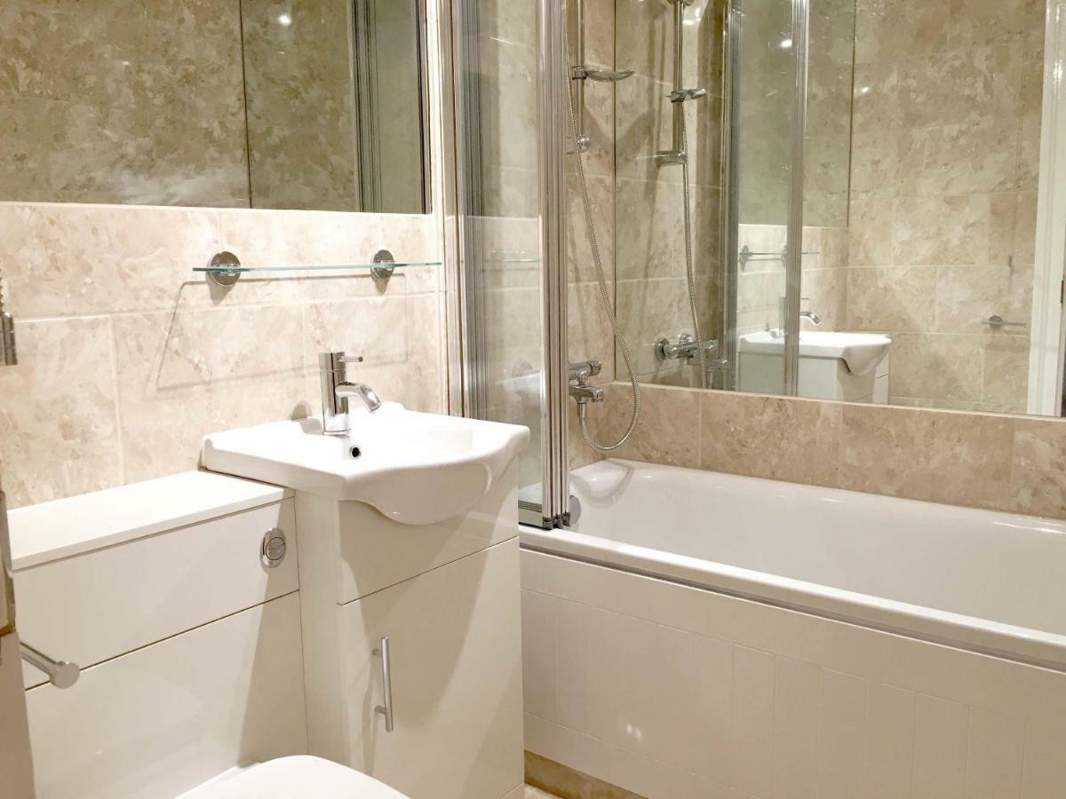 Elegant Fitzrovia Central London 2-Bed Nr Oxford Street Helpful Informative Host Bagian luar foto